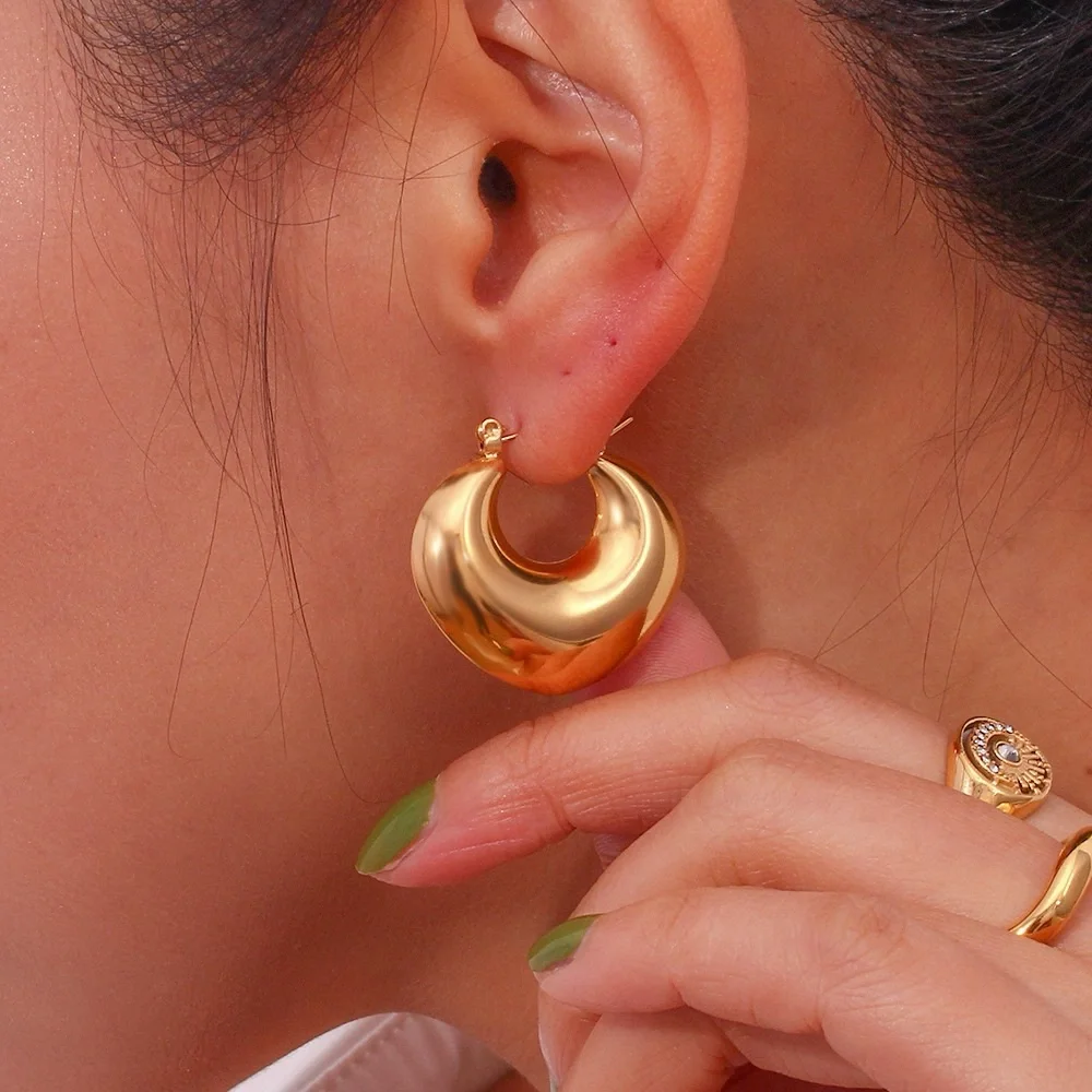 18K Gold Plated Hoop Earrings*Chunky Heart Earrings*Waterproof Jewelry - Picture 4 of 11